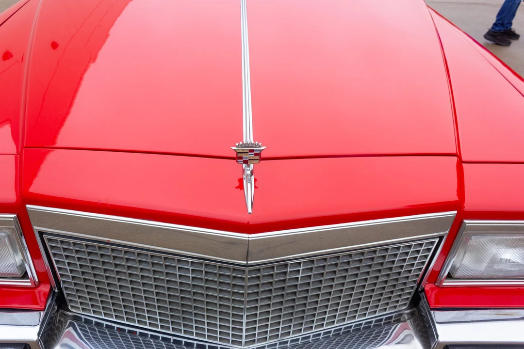1984 Cadillac Brougham - Image 25 of 31
