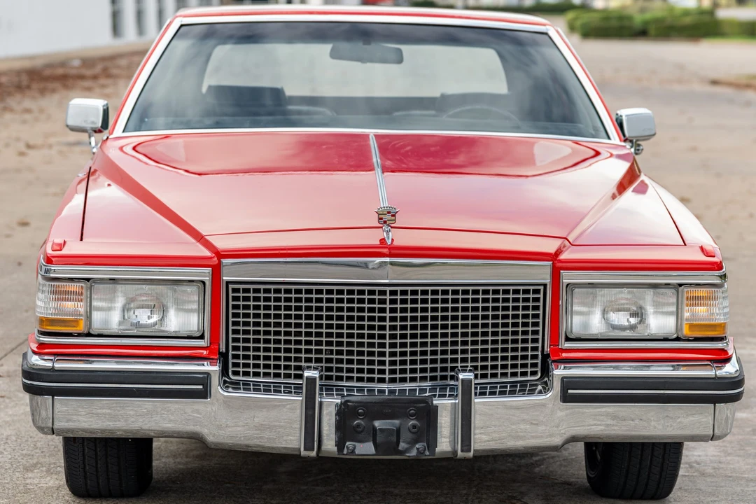 1984 Cadillac Brougham - Image 9 of 31
