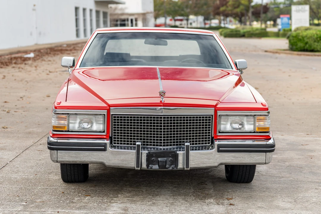 1984 Cadillac Brougham - Image 2 of 31