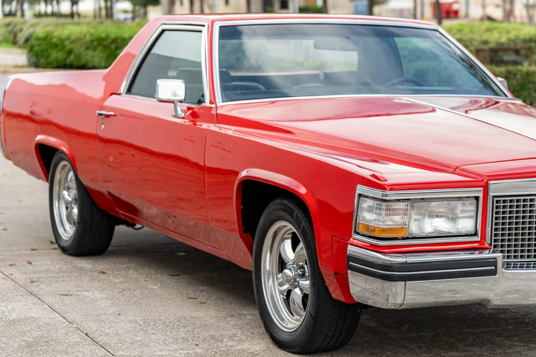 1984 Cadillac Brougham - Image 10 of 31