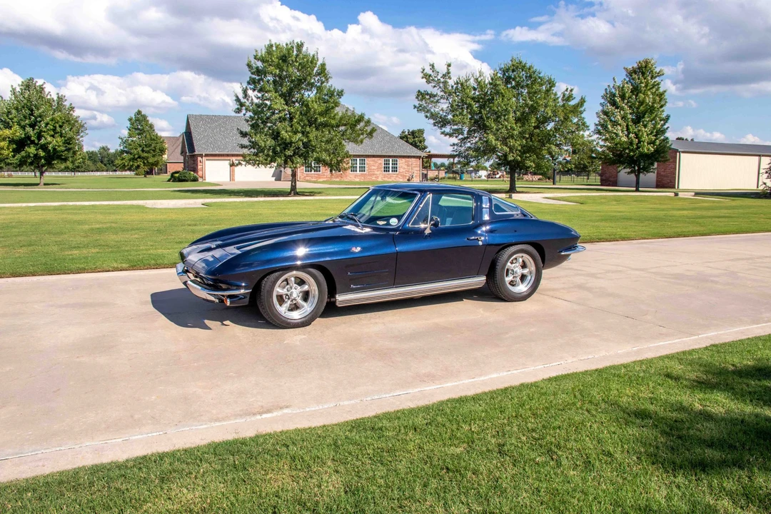 1964 Chevrolet Corvette C2 - Image 2 of 31