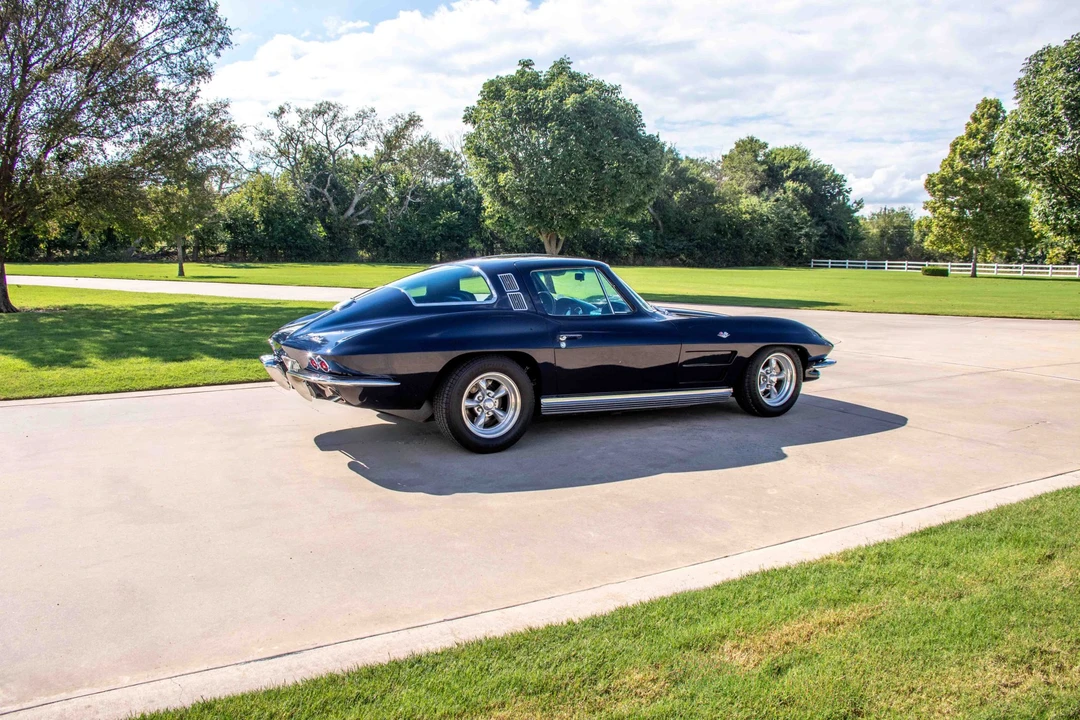 1964 Chevrolet Corvette C2 - Image 11 of 31