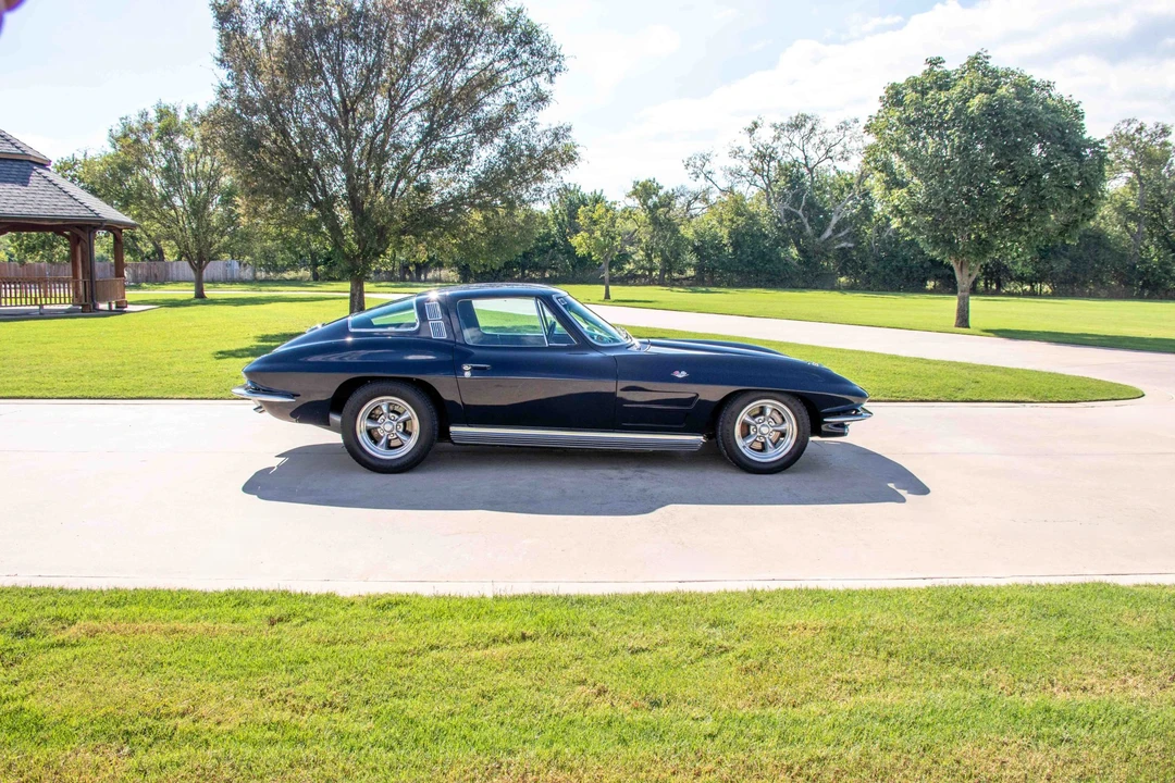 1964 Chevrolet Corvette C2 - Image 12 of 31