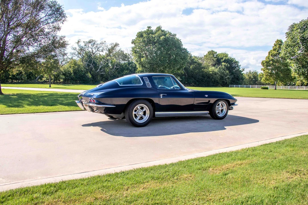 1964 Chevrolet Corvette C2 - Image 10 of 31