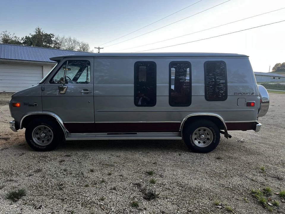 1981 GMC G-series Van - Image 6 of 31
