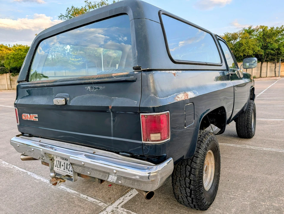 1985 GMC Jimmy 2nd Gen - Image 25 of 31