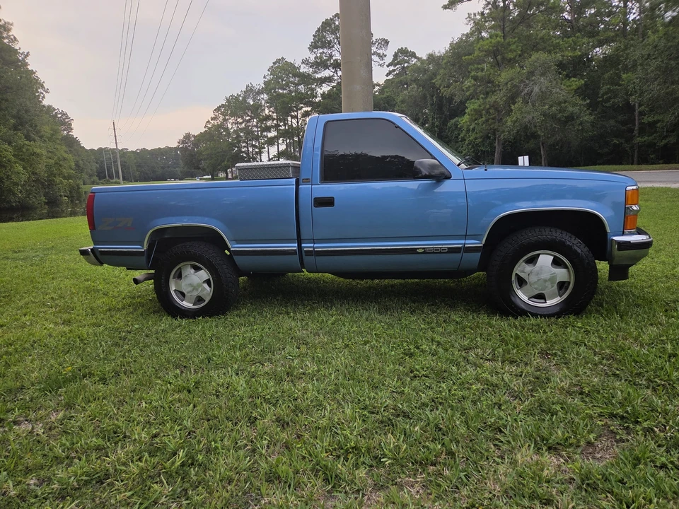 1997 Chevrolet Silverado - Image 22 of 31