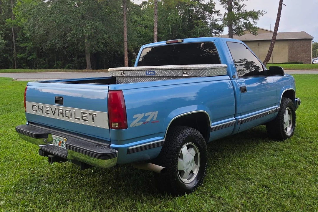 1997 Chevrolet Silverado - Image 17 of 31