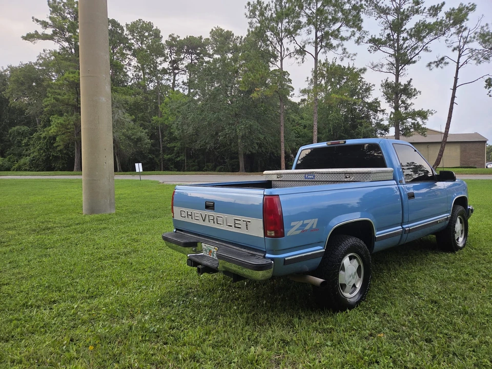 1997 Chevrolet Silverado - Image 16 of 31