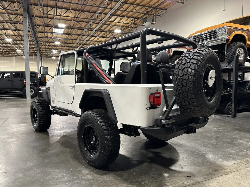 1985 Jeep CJ8 Scrambler - Image 15 of 31