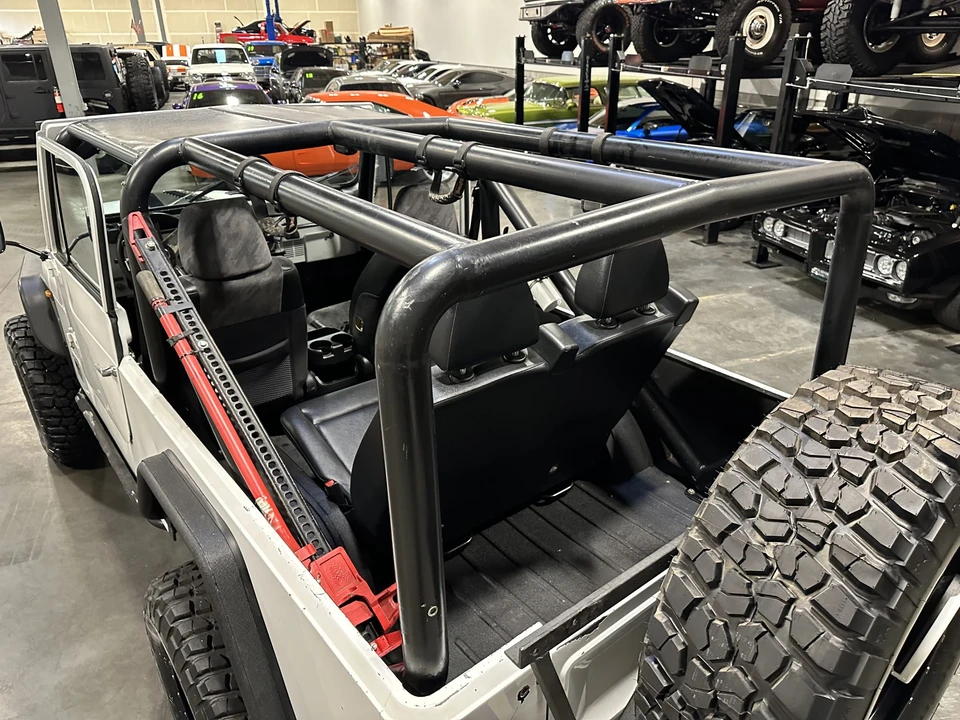 1985 Jeep CJ8 Scrambler - Image 29 of 31