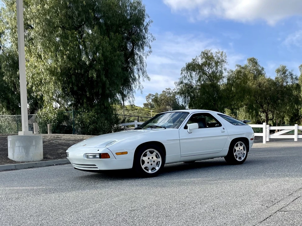 1989 Porsche 928 GT - Image 5 of 31