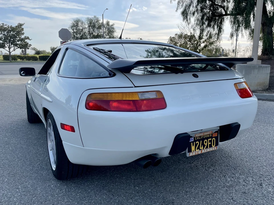 1989 Porsche 928 GT - Image 15 of 31