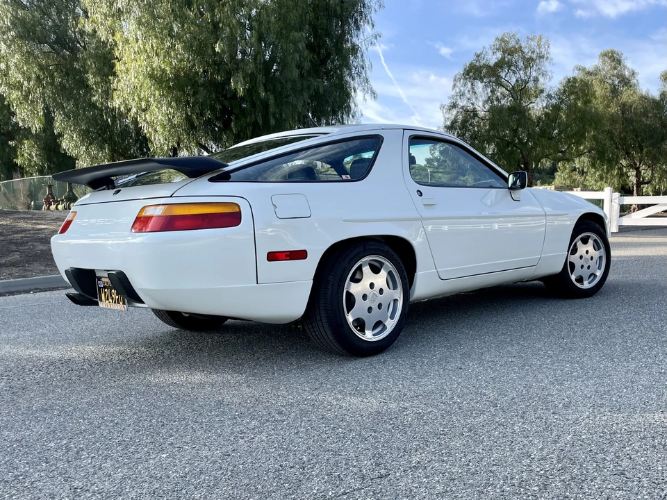 1989 Porsche 928 GT - Image 28 of 31
