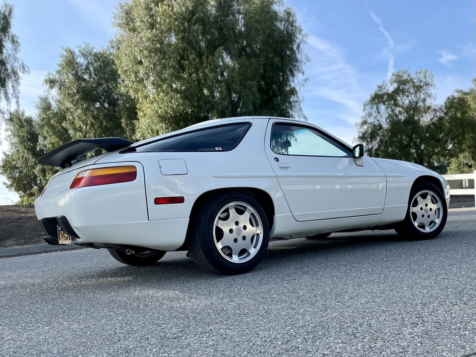 1989 Porsche 928 GT - Image 30 of 31
