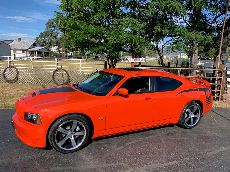 2009 Dodge Charger SRT & 392 6th Gen - Image 2 of 31
