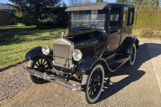 1926 Ford Model T Fordor Sedan