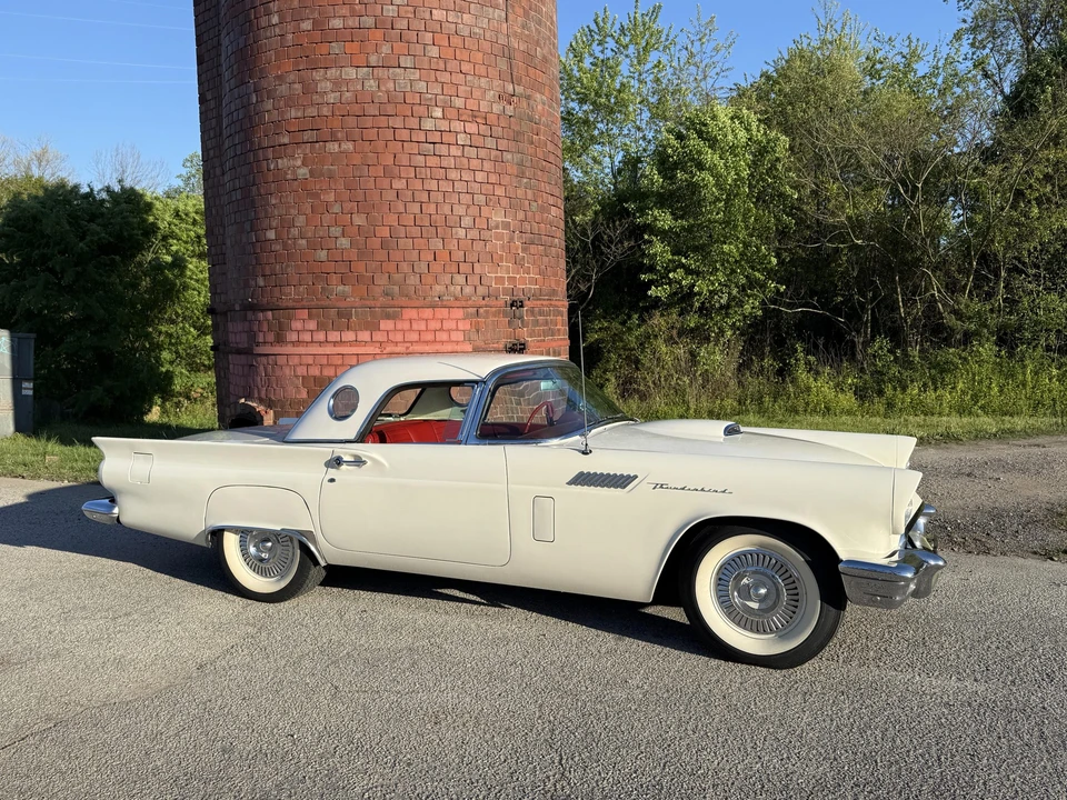 1957 Ford Thunderbird 1st Gen - Image 12 of 31