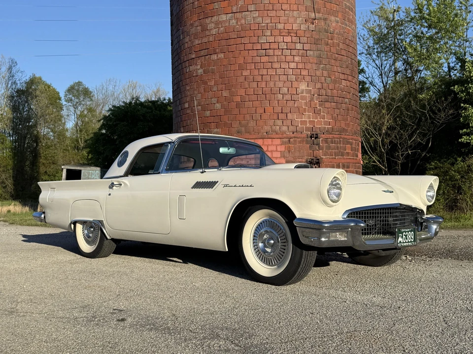 1957 Ford Thunderbird 1st Gen - Image 14 of 31
