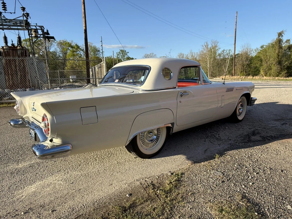1957 Ford Thunderbird 1st Gen - Image 25 of 31