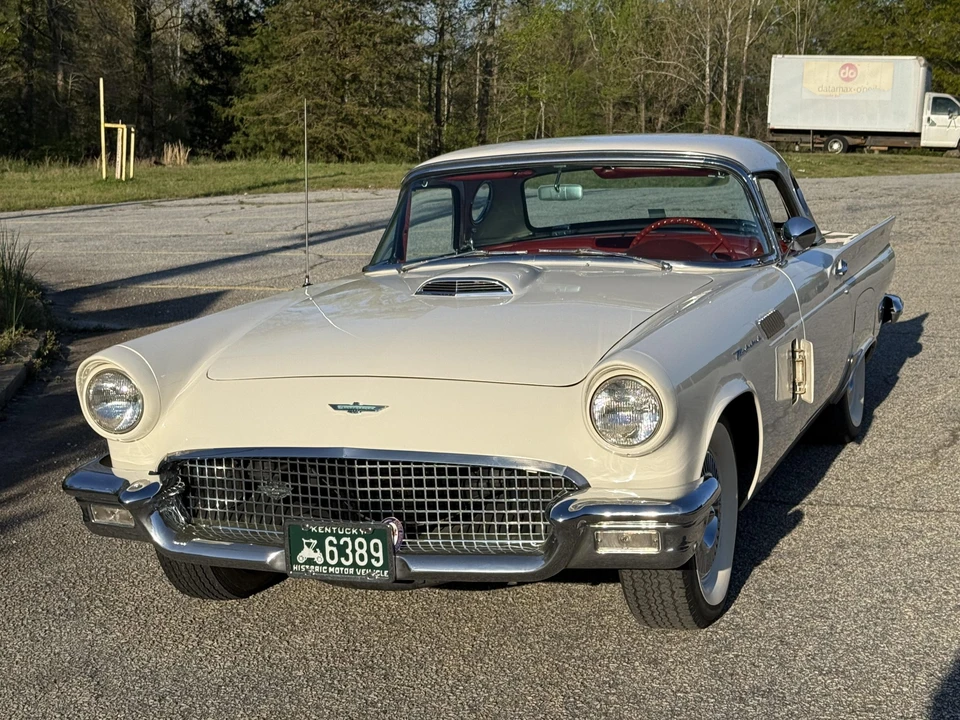 1957 Ford Thunderbird 1st Gen - Image 3 of 31