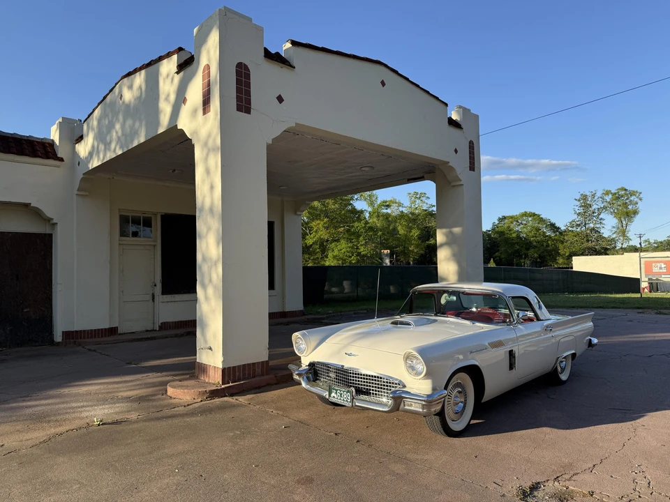 1957 Ford Thunderbird 1st Gen - Image 6 of 31