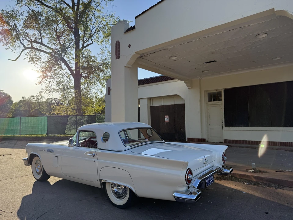 1957 Ford Thunderbird 1st Gen - Image 11 of 31