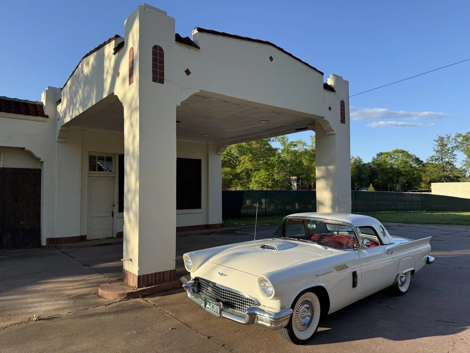1957 Ford Thunderbird 1st Gen - Image 5 of 31