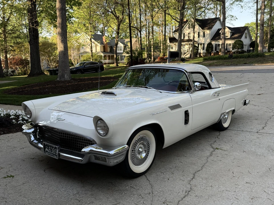 1957 Ford Thunderbird 1st Gen - Image 20 of 31