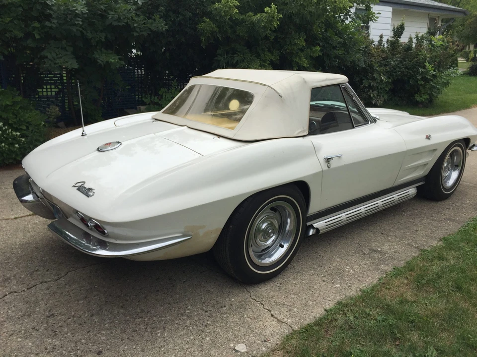 1963 Chevrolet Corvette C2 - Image 24 of 31