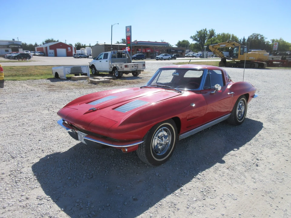 1963 Chevrolet Corvette C2 - Image 11 of 31