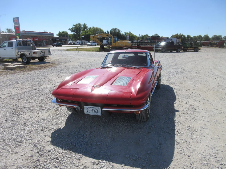 1963 Chevrolet Corvette C2 - Image 12 of 31