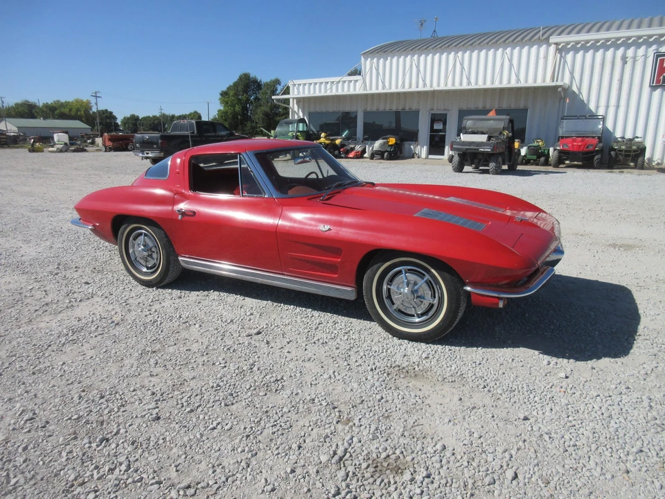 1963 Chevrolet Corvette C2 - Image 4 of 31