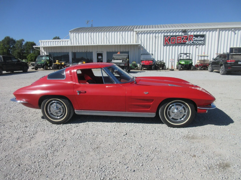 1963 Chevrolet Corvette C2 - Image 5 of 31