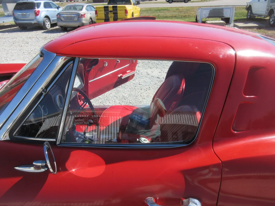 1963 Chevrolet Corvette C2 - Image 27 of 31