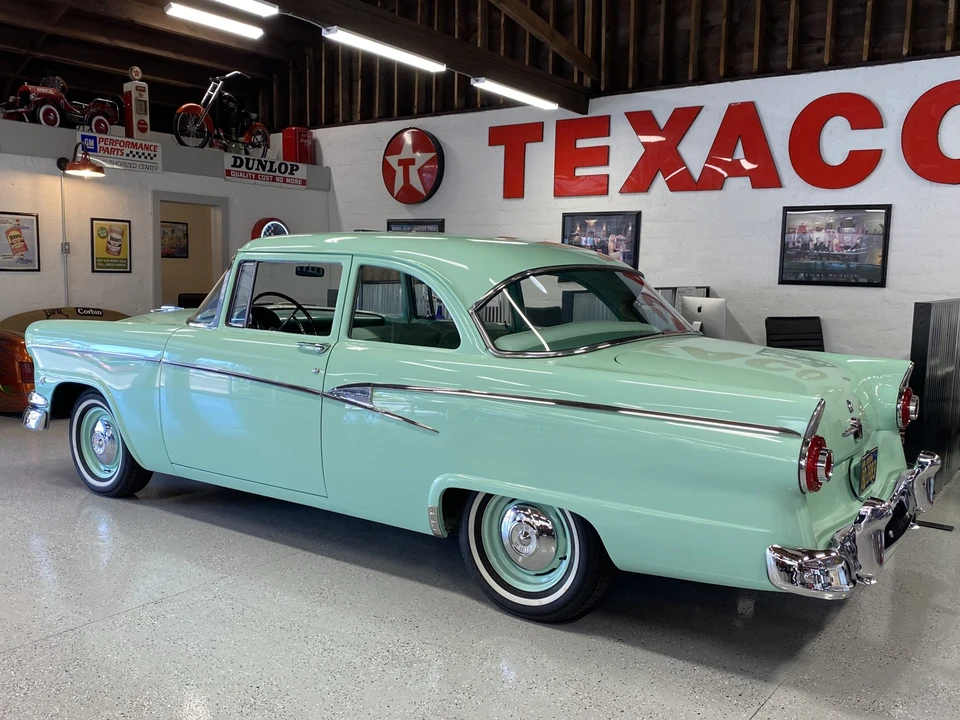 1956 Ford Customline - Image 13 of 31