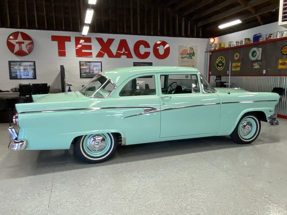 1956 Ford Customline - Image 24 of 31