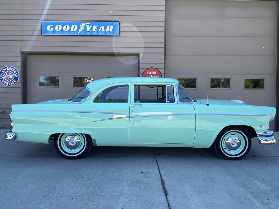 1956 Ford Customline - Image 27 of 31