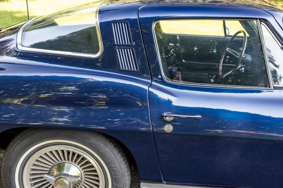 1964 Chevrolet Corvette C2 - Image 23 of 31