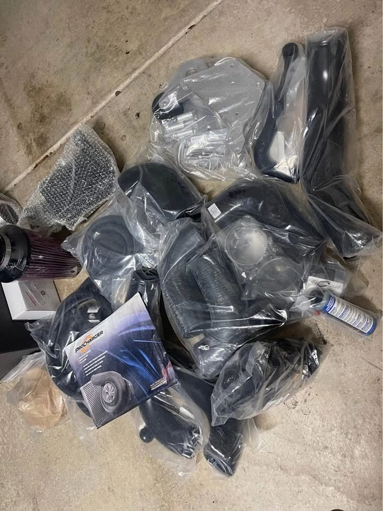 2015 Parts & Memorabilia Mechanical Components - Image 2 of 2