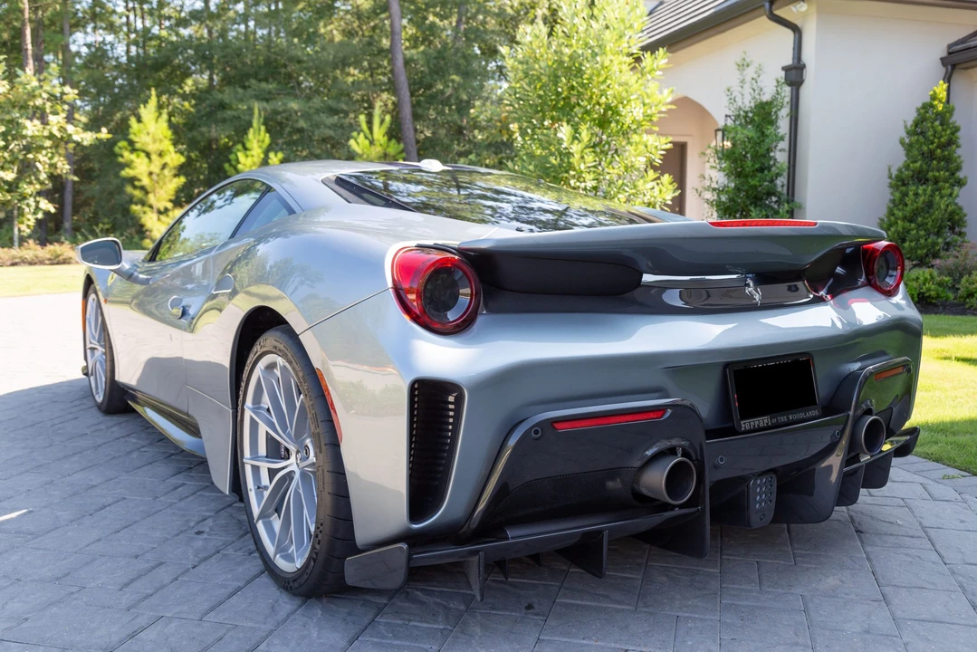 2019 Ferrari 488 Pista - Image 19 of 31