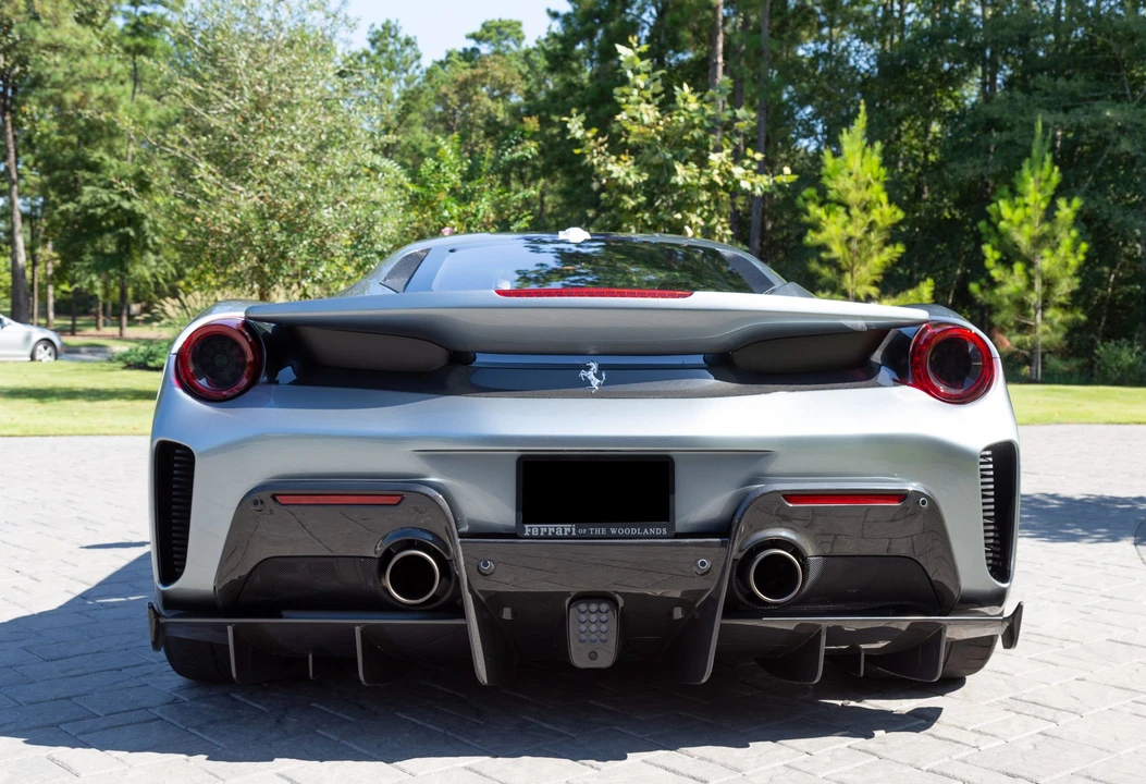 2019 Ferrari 488 Pista - Image 16 of 31