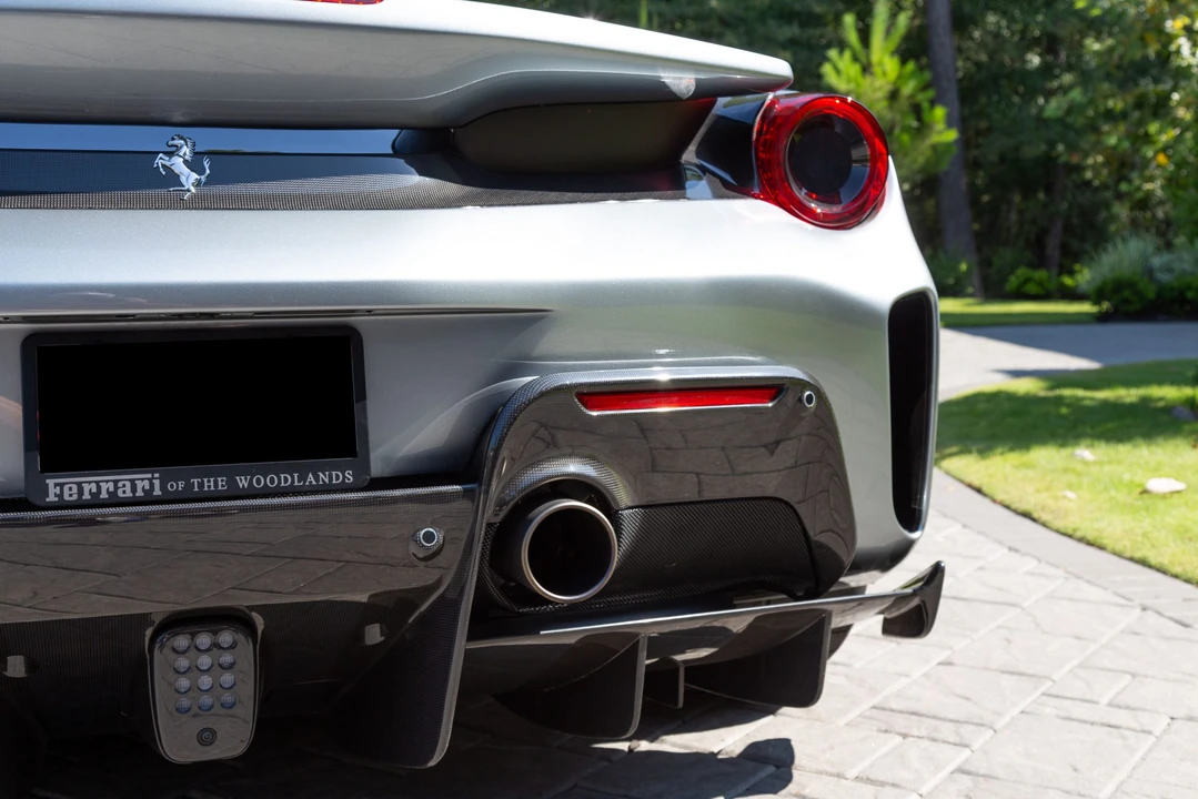 2019 Ferrari 488 Pista - Image 26 of 31