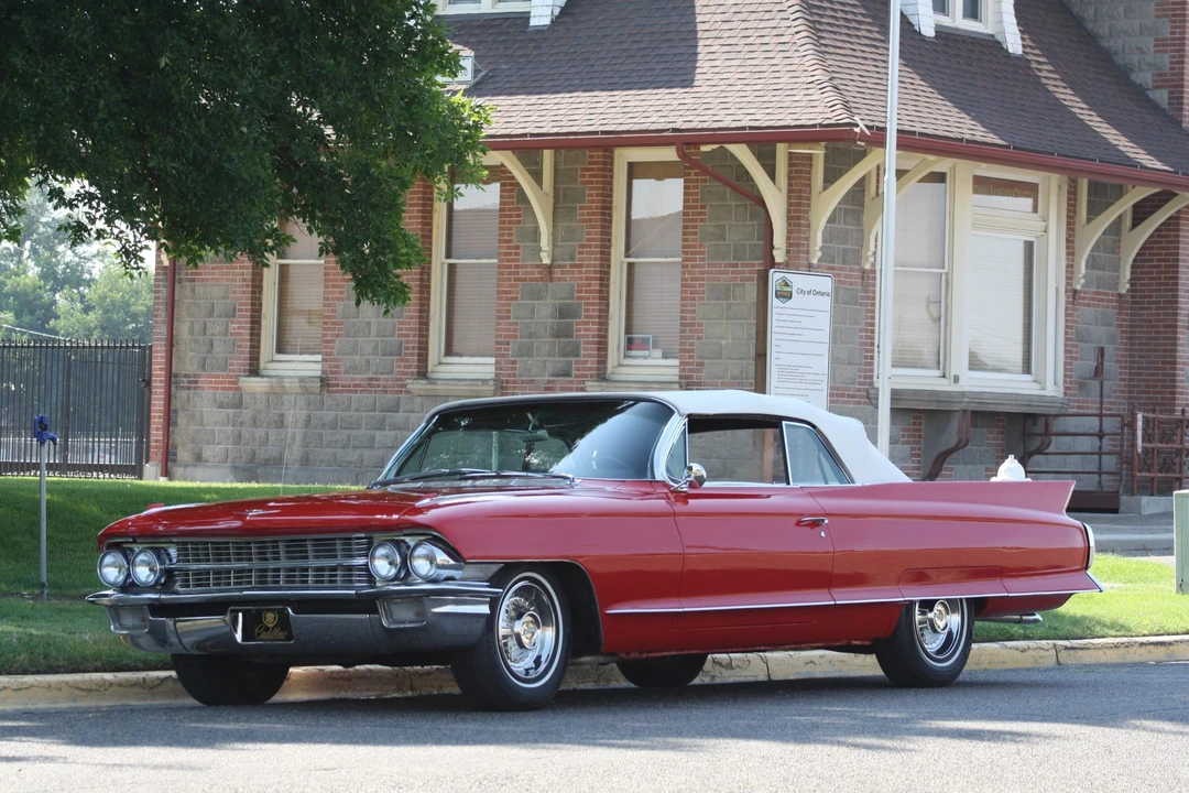 1962 Cadillac Series 62 6th Gen - Image 3 of 31