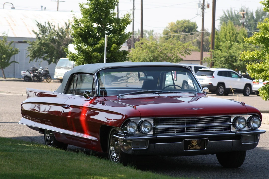 1962 Cadillac Series 62 6th Gen - Image 13 of 31