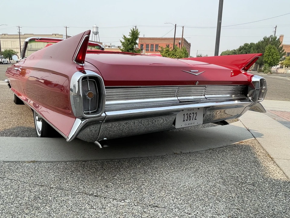 1962 Cadillac Series 62 6th Gen - Image 25 of 31