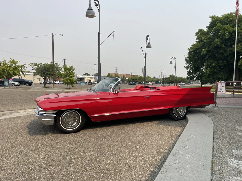 1962 Cadillac Series 62 6th Gen - Image 23 of 31