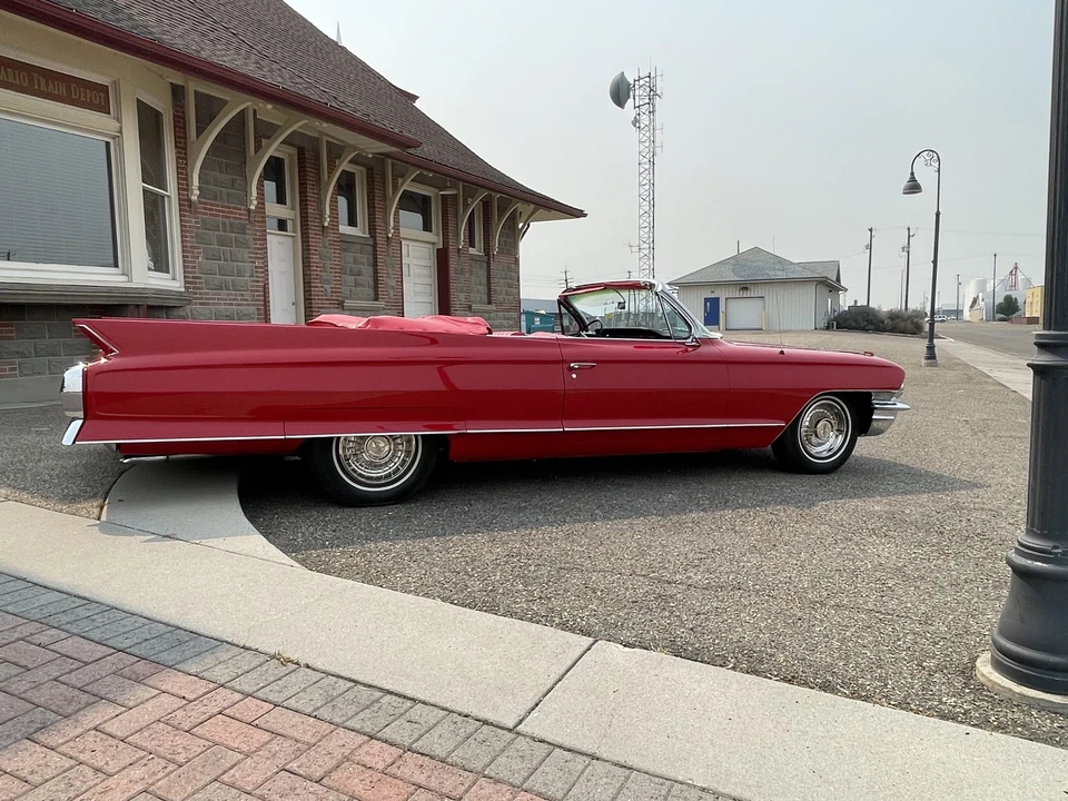 1962 Cadillac Series 62 6th Gen - Image 28 of 31