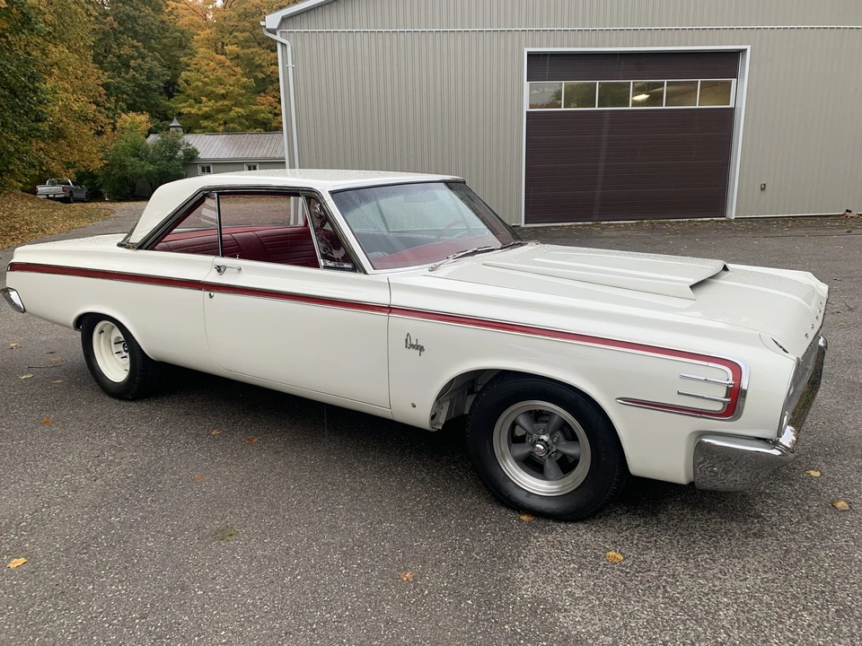 1964 Dodge 330 & 440 & 880 - Image 11 of 31