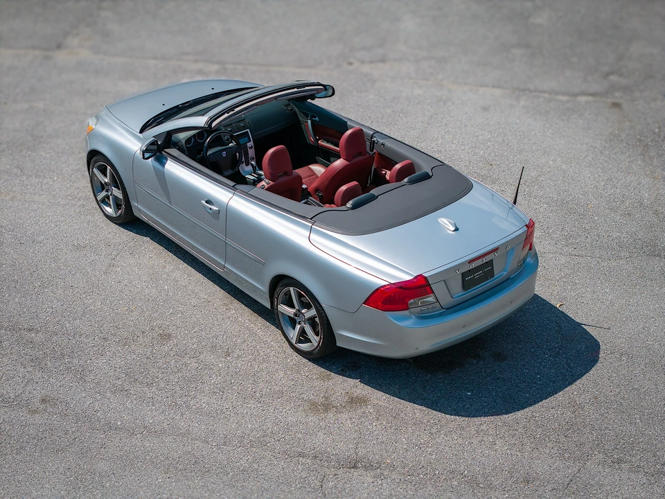 2012 Volvo C70 2nd Gen - Image 27 of 31